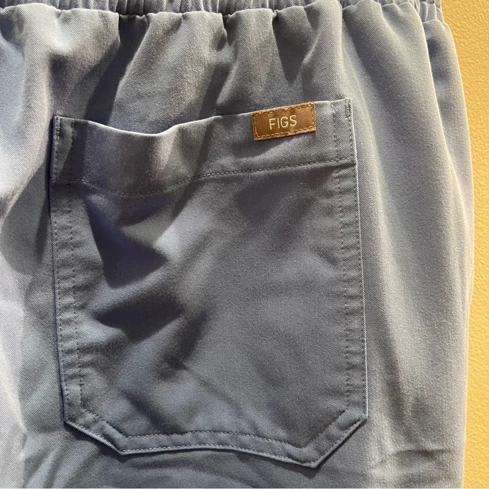 Figs Limited Edition Scrubs Yola Cargo Pants Men’s Size XL Blue TW2000R